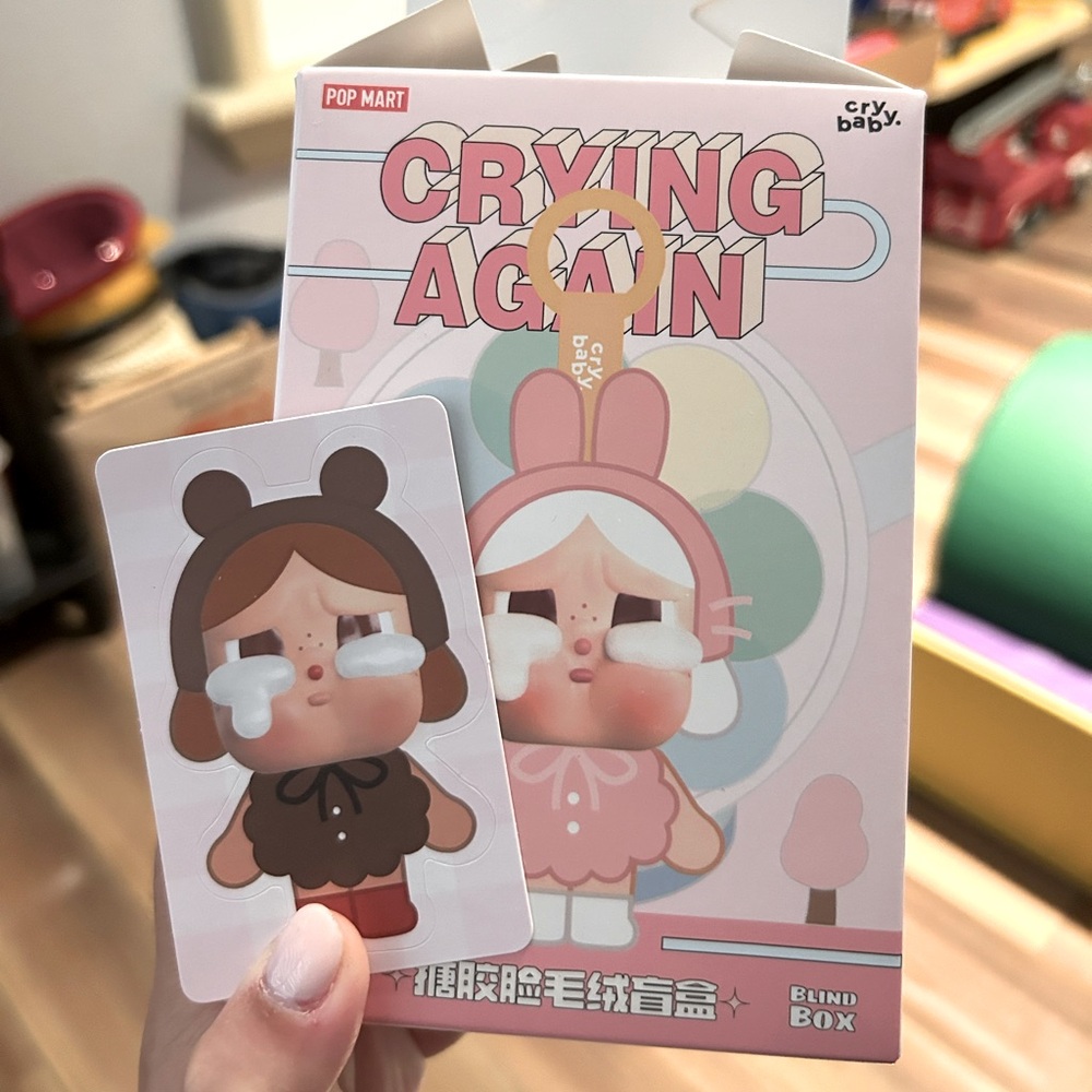 POPMART blind box Crybaby Crying Again series - Love makes us cry